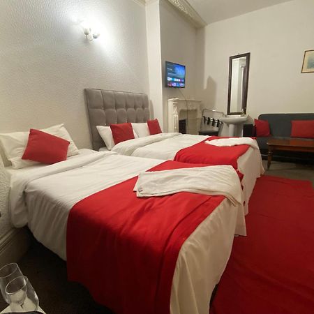 Saji Hotel 伊尔福德 外观 照片